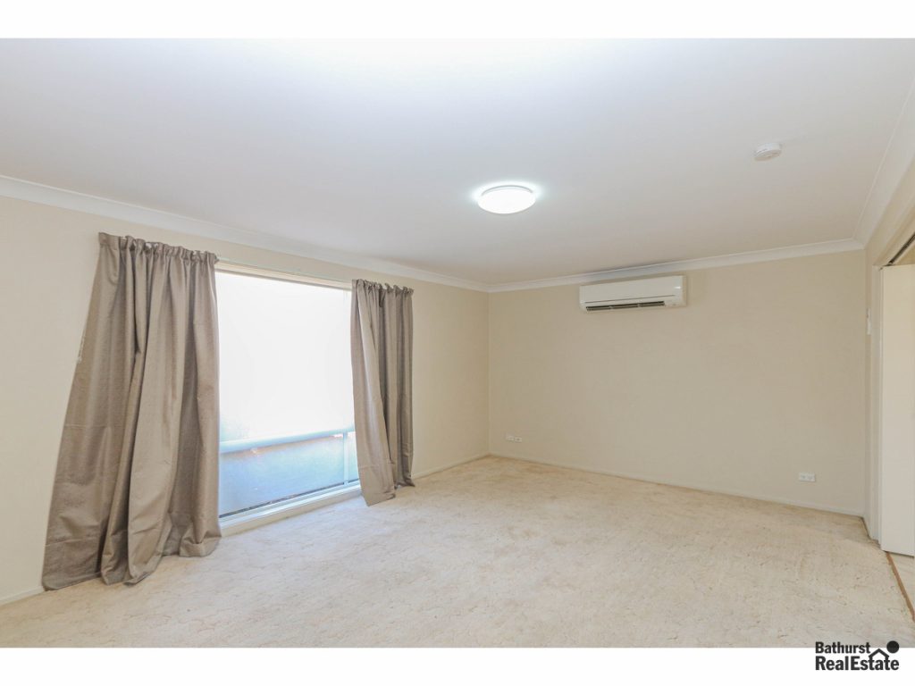 8/75 Lambert Street, Bathurst NSW 2795 - photo 4
