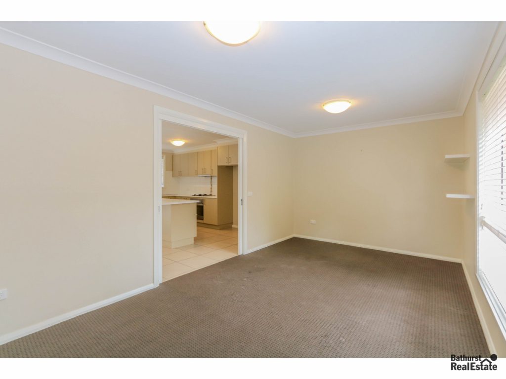 4/14 Seymour Street, Bathurst NSW 2795 - photo 5