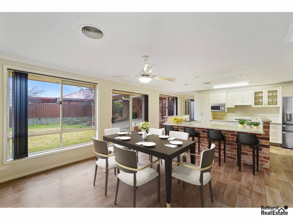 15 Messenger Street, Windradyne NSW 2795 - photo 2