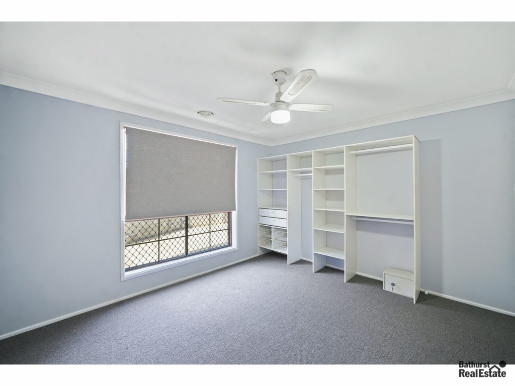 12 Elm Place, Kelso NSW 2795 - photo 6