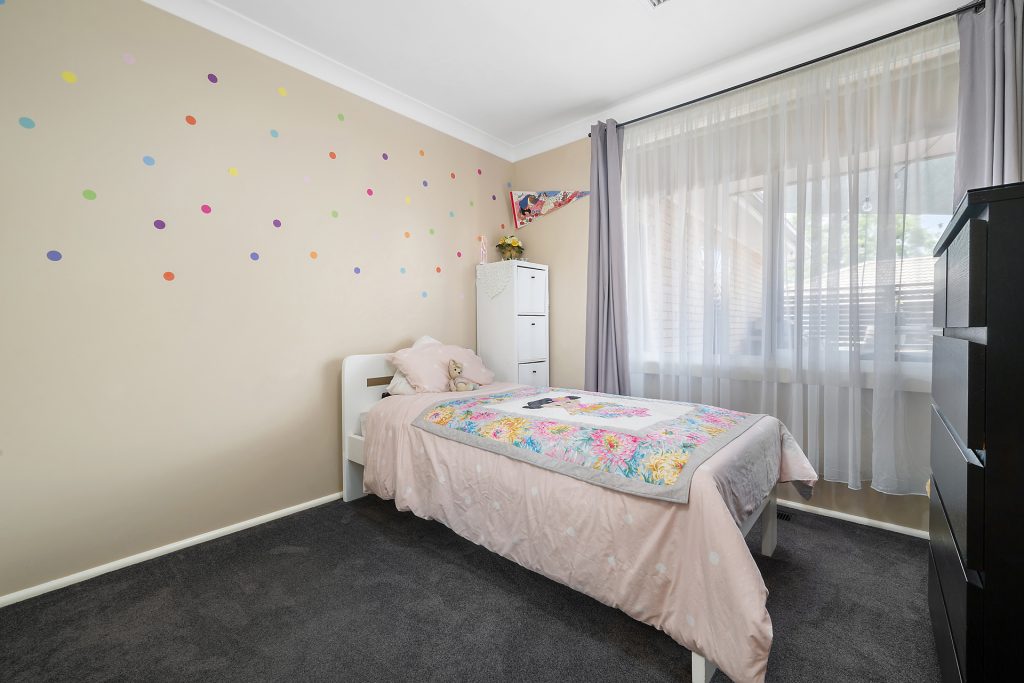 2 Lesbos Place, Orange NSW 2800 - photo 11