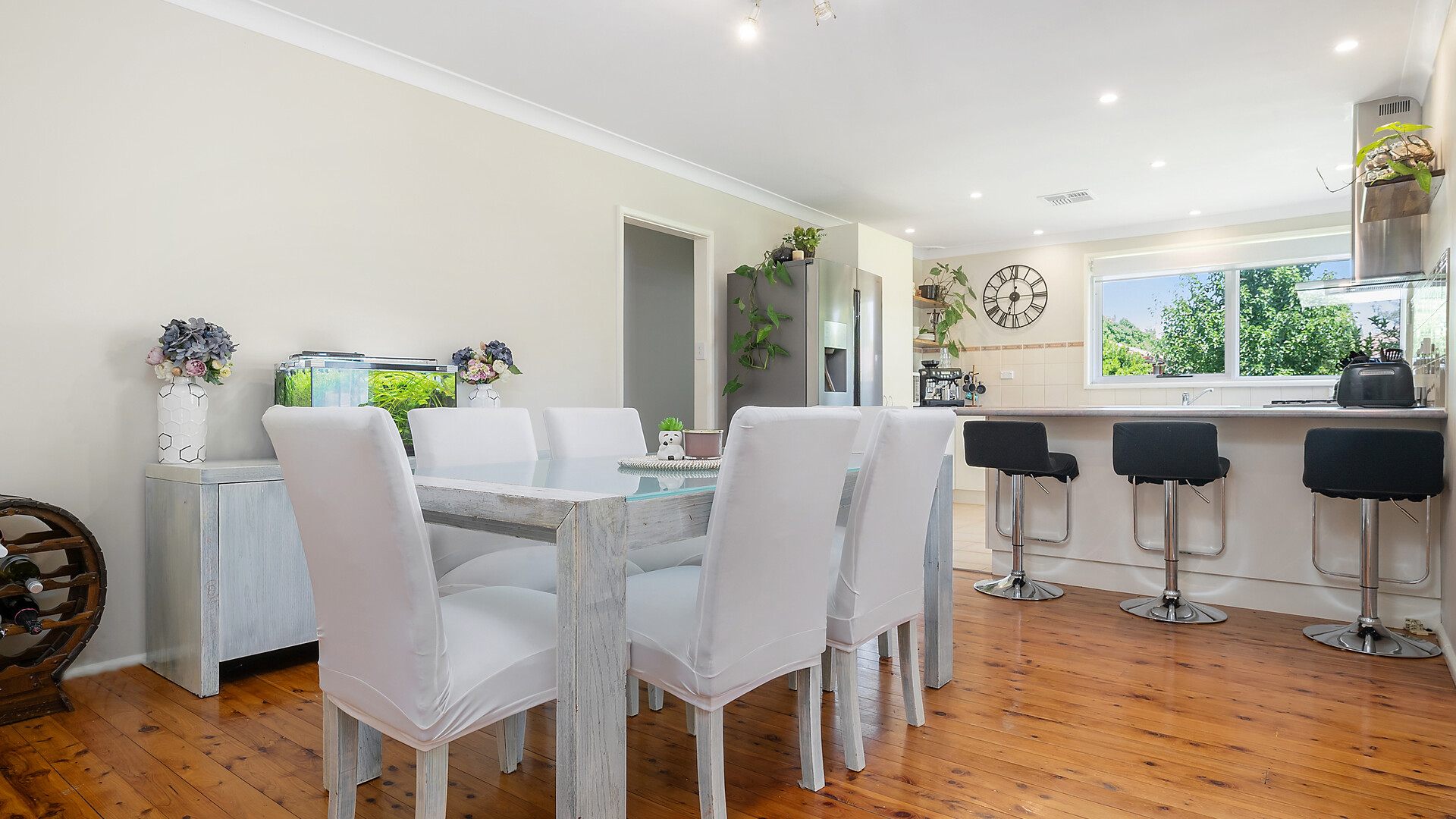 2 Lesbos Place, Orange NSW 2800 - photo 4