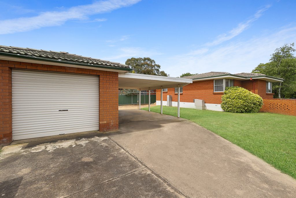 145 Sampson Street, Orange NSW 2800 - photo 2