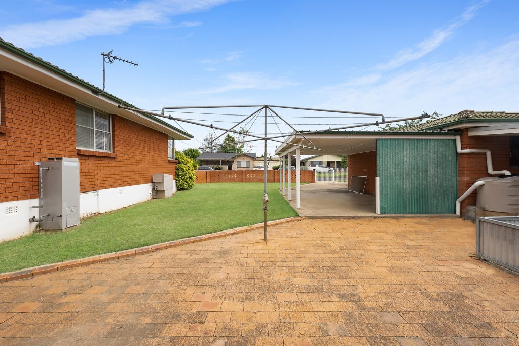 145 Sampson Street, Orange NSW 2800 - photo 11