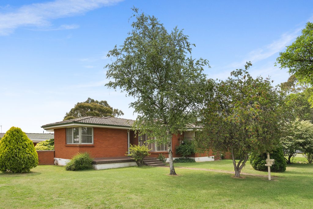 145 Sampson Street, Orange NSW 2800 - photo 12