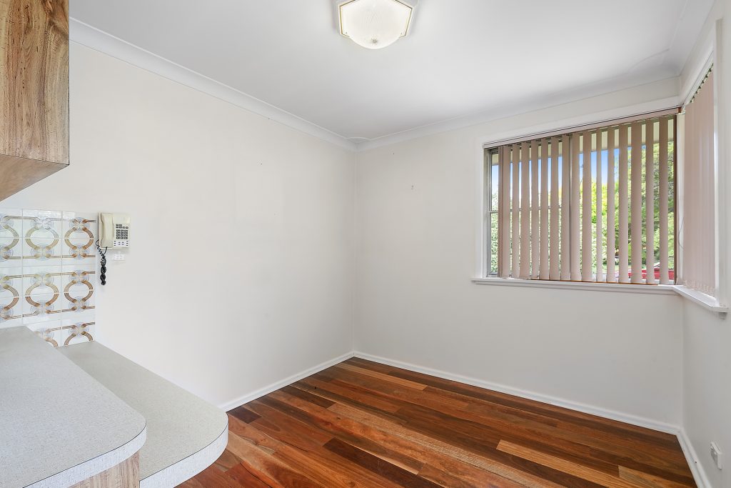 145 Sampson Street, Orange NSW 2800 - photo 4