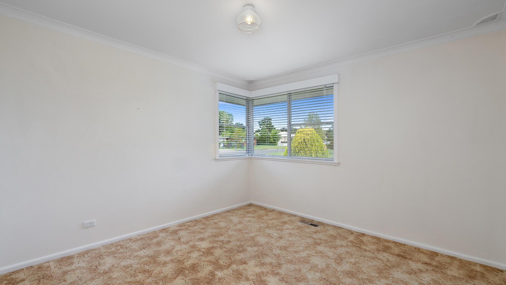 145 Sampson Street, Orange NSW 2800 - photo 6