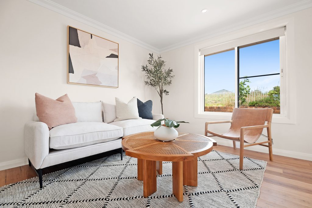 4 Clontarf Close, Orange NSW 2800 - photo 2