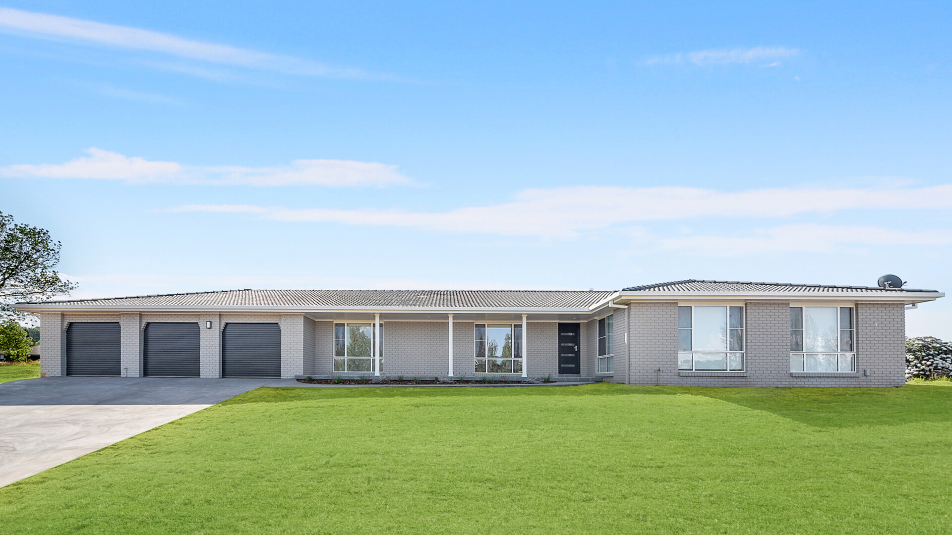 4 Clontarf Close, Orange NSW 2800 - photo 12