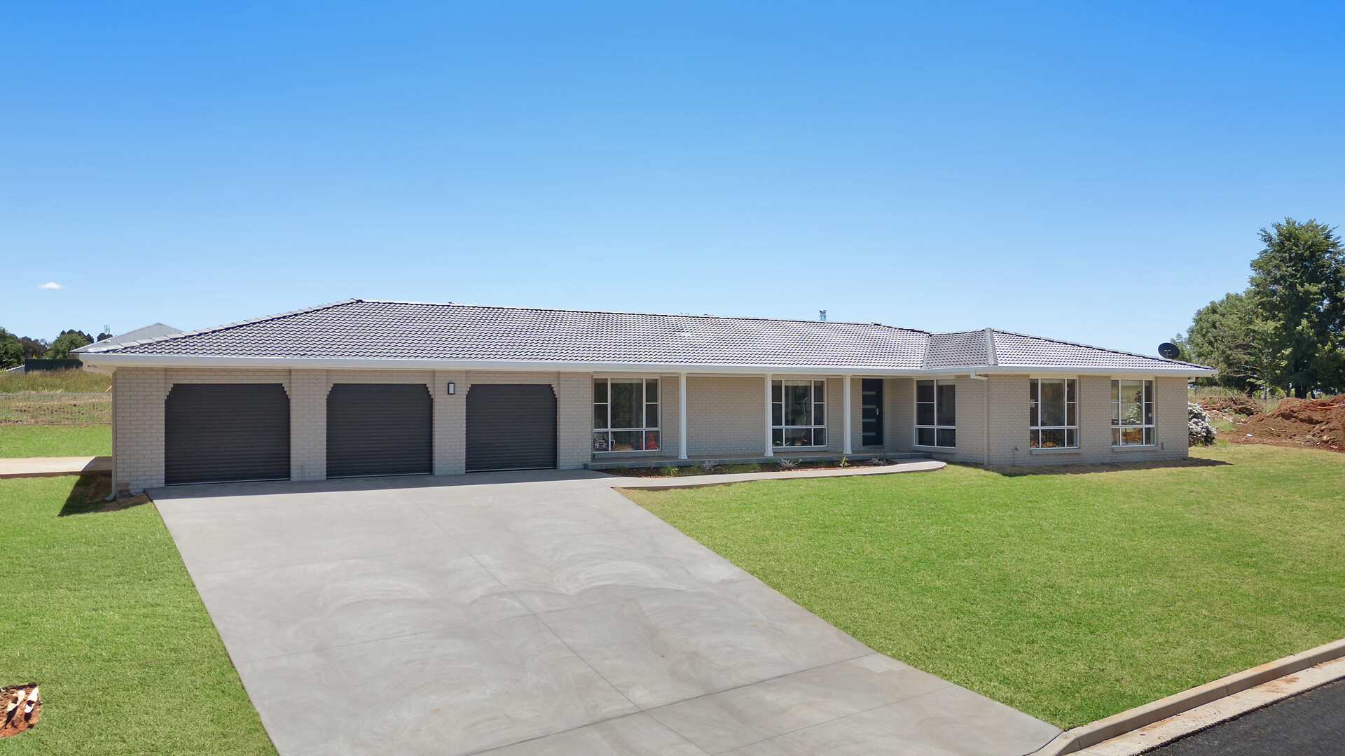 4 Clontarf Close, Orange NSW 2800 - photo 14