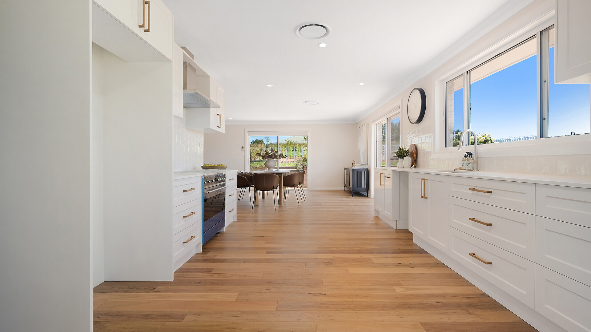 4 Clontarf Close, Orange NSW 2800 - photo 16
