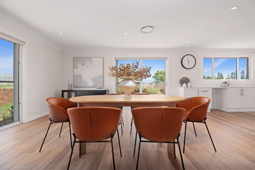 4 Clontarf Close, Orange NSW 2800 - photo 4