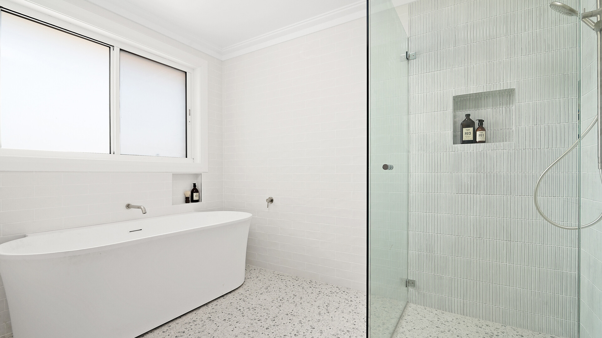 4 Clontarf Close, Orange NSW 2800 - photo 9