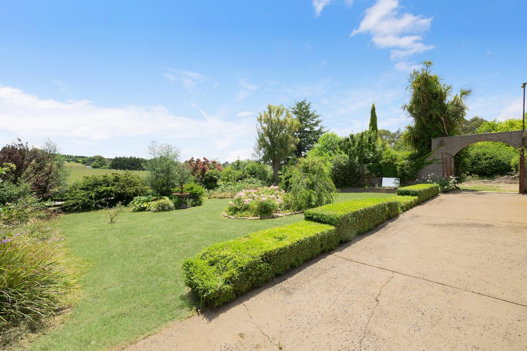 1095 Millthorpe Road, Millthorpe NSW 2798 - photo 2