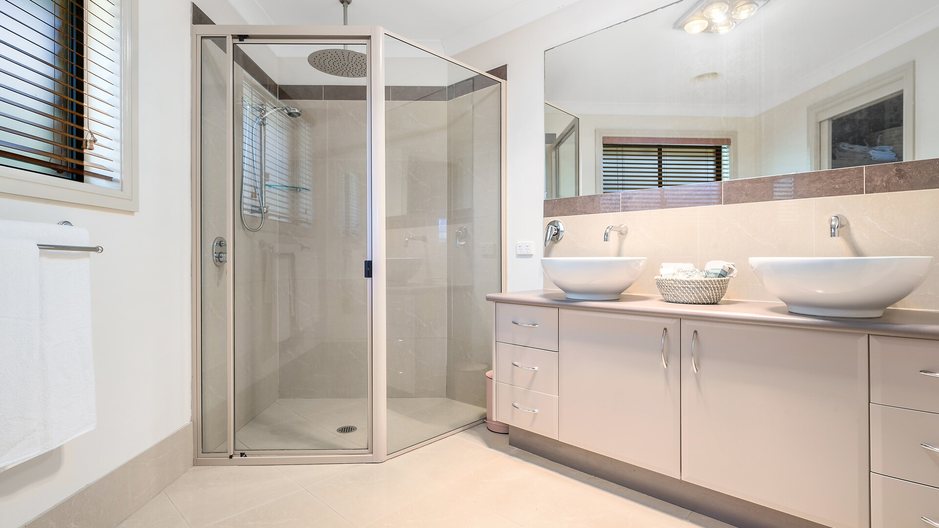 1 Burrows Court, Orange NSW 2800 - photo 11