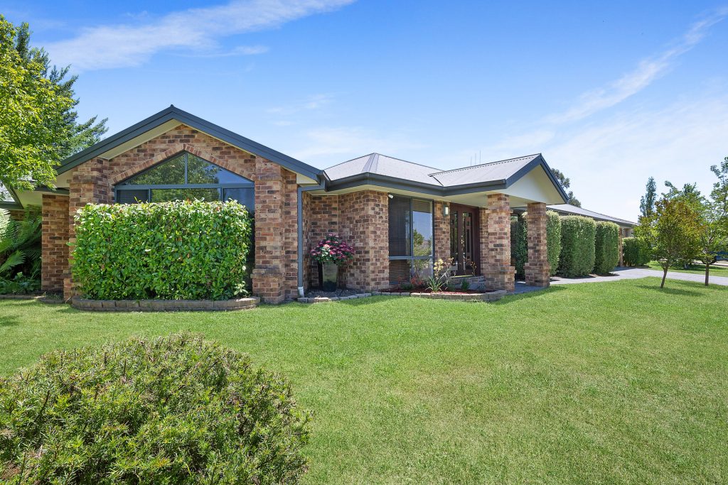 1 Burrows Court, Orange NSW 2800 - McGrath Central West