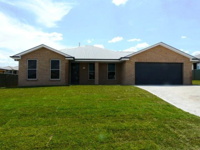 33 Federation Drive, Kelso NSW 2795 - McGrath Central West