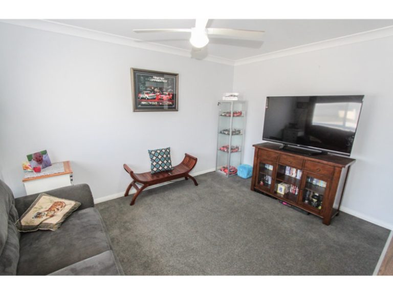 23 Amber Close, Kelso NSW 2795 - photo 3