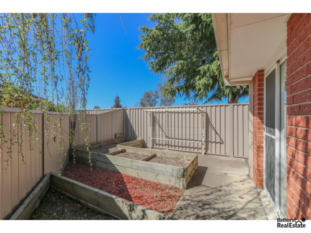 44C Lyal Street, Gormans Hill NSW 2795 - photo 4