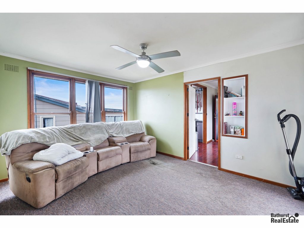 48 Currawong Street, South Bathurst NSW 2795 - photo 2