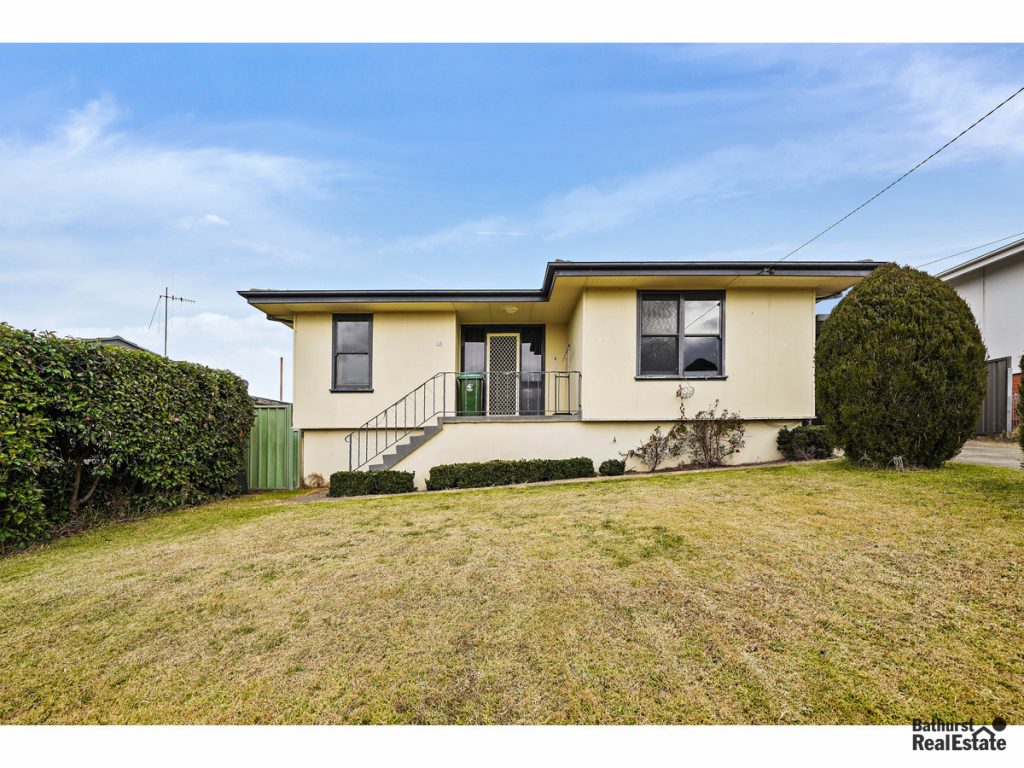 48 Currawong Street, South Bathurst NSW 2795 - McGrath Central West