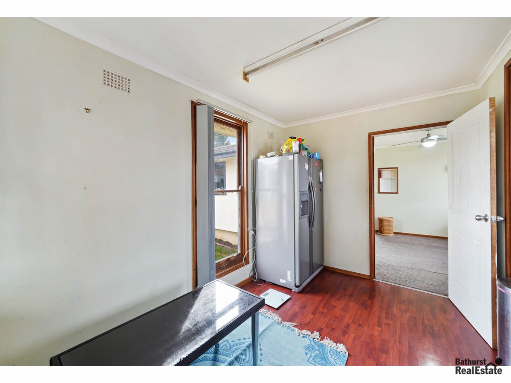 48 Currawong Street, South Bathurst NSW 2795 - photo 8