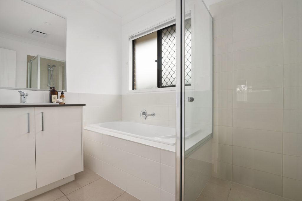 2 Bluebell Way, Orange NSW 2800 - photo 11