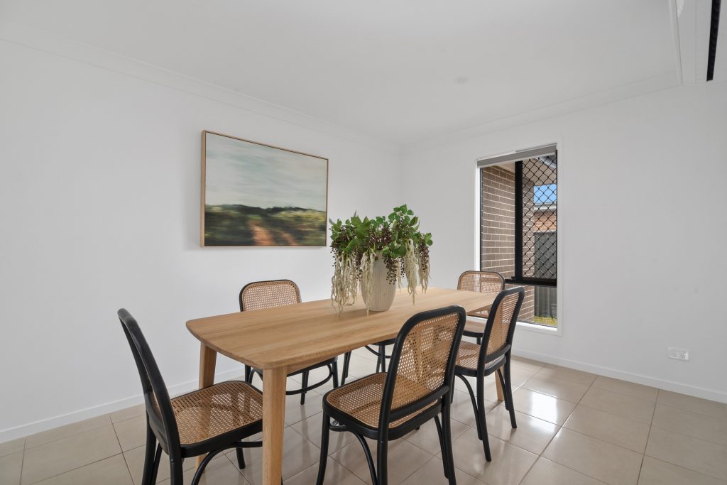 2 Bluebell Way, Orange NSW 2800 - photo 4