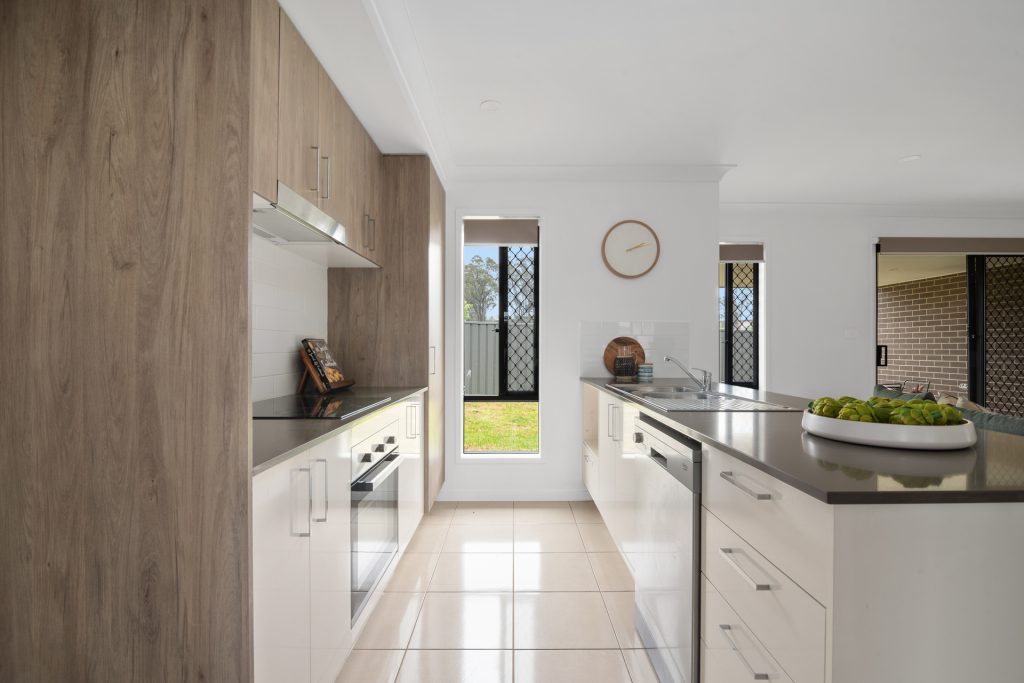 2 Bluebell Way, Orange NSW 2800 - photo 5