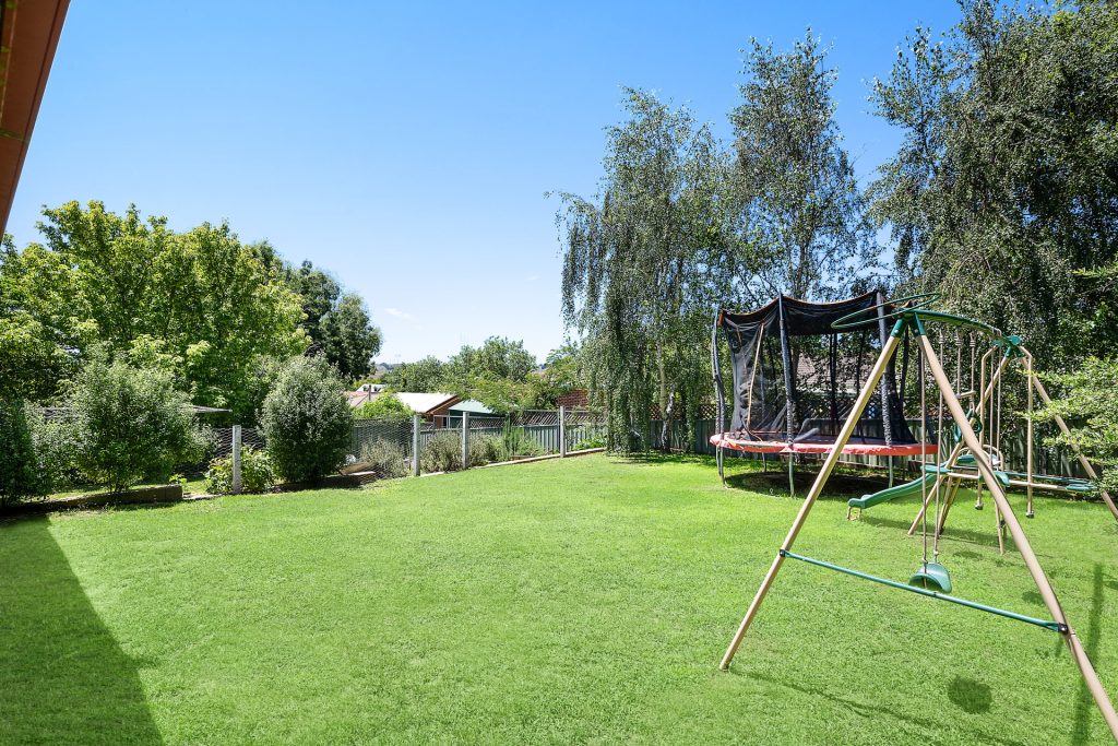 31 Agland Crescent, Orange NSW 2800 - photo 12