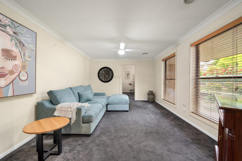 24 Redgum Avenue, Orange NSW 2800 - photo 5