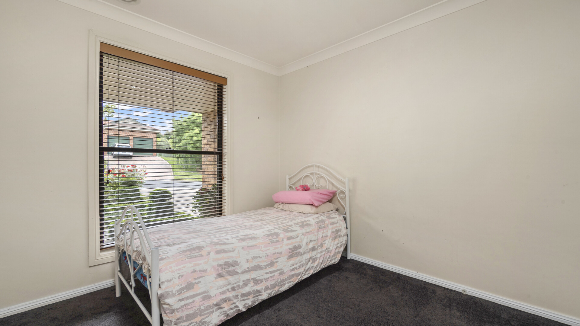 24 Redgum Avenue, Orange NSW 2800 - photo 7