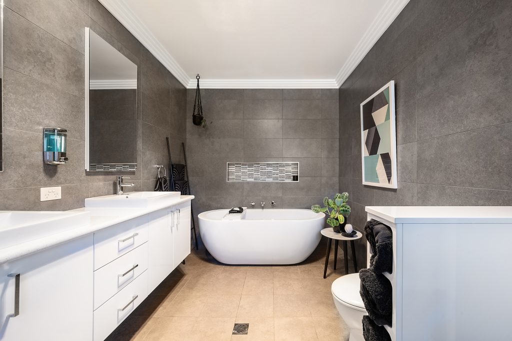 4 Mariposa Street, Orange NSW 2800 - photo 10