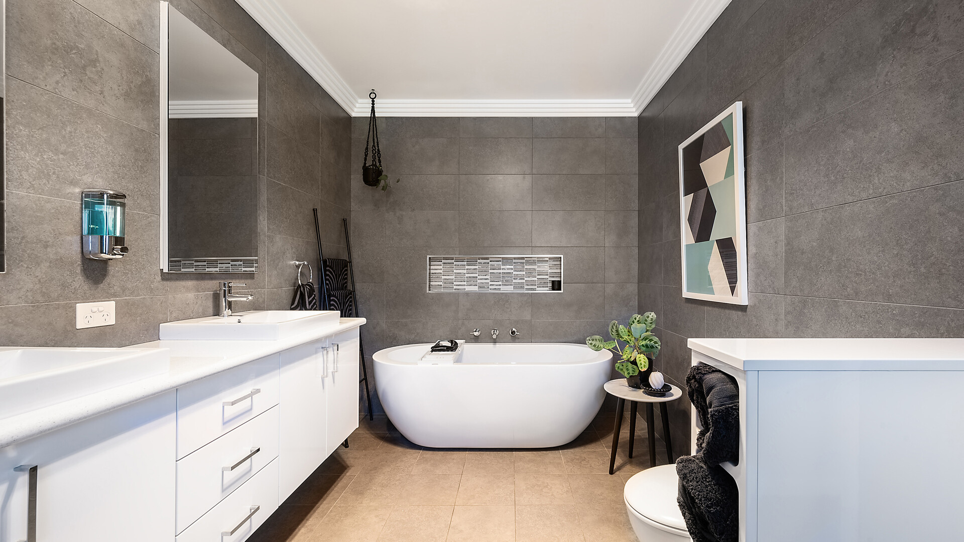4 Mariposa Street, Orange NSW 2800 - photo 10