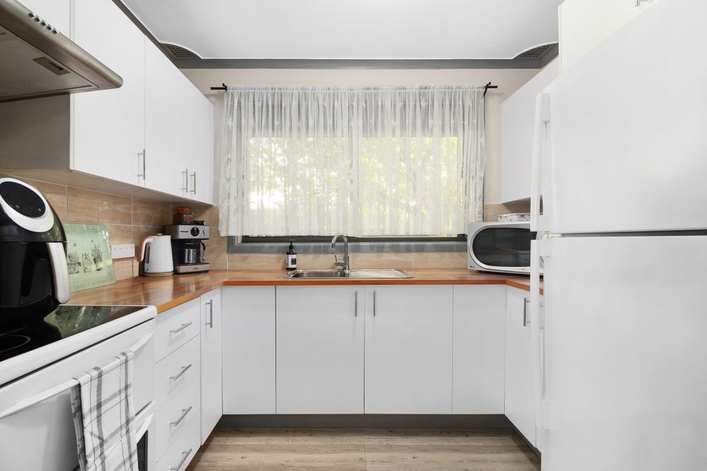 6 Tasha Place, Orange NSW 2800 - photo 3