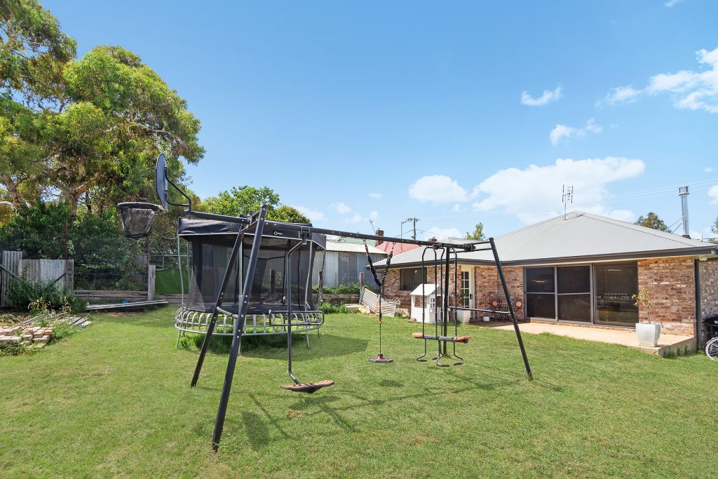 29 Crowson Street, Millthorpe NSW 2798 - photo 14