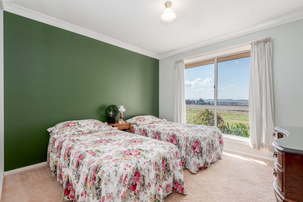 92 Hills Lane, Blayney NSW 2799 - photo 15