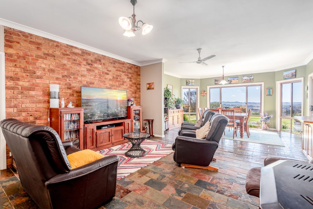 92 Hills Lane, Blayney NSW 2799 - photo 6