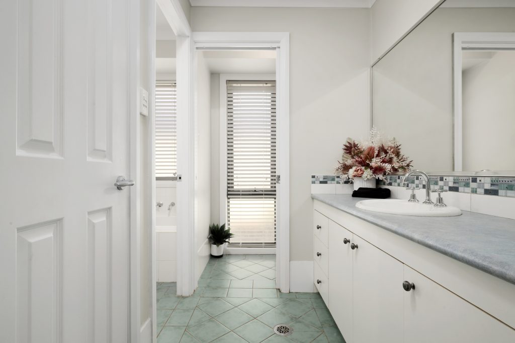 5 Fleet Street, Millthorpe NSW 2798 - photo 15