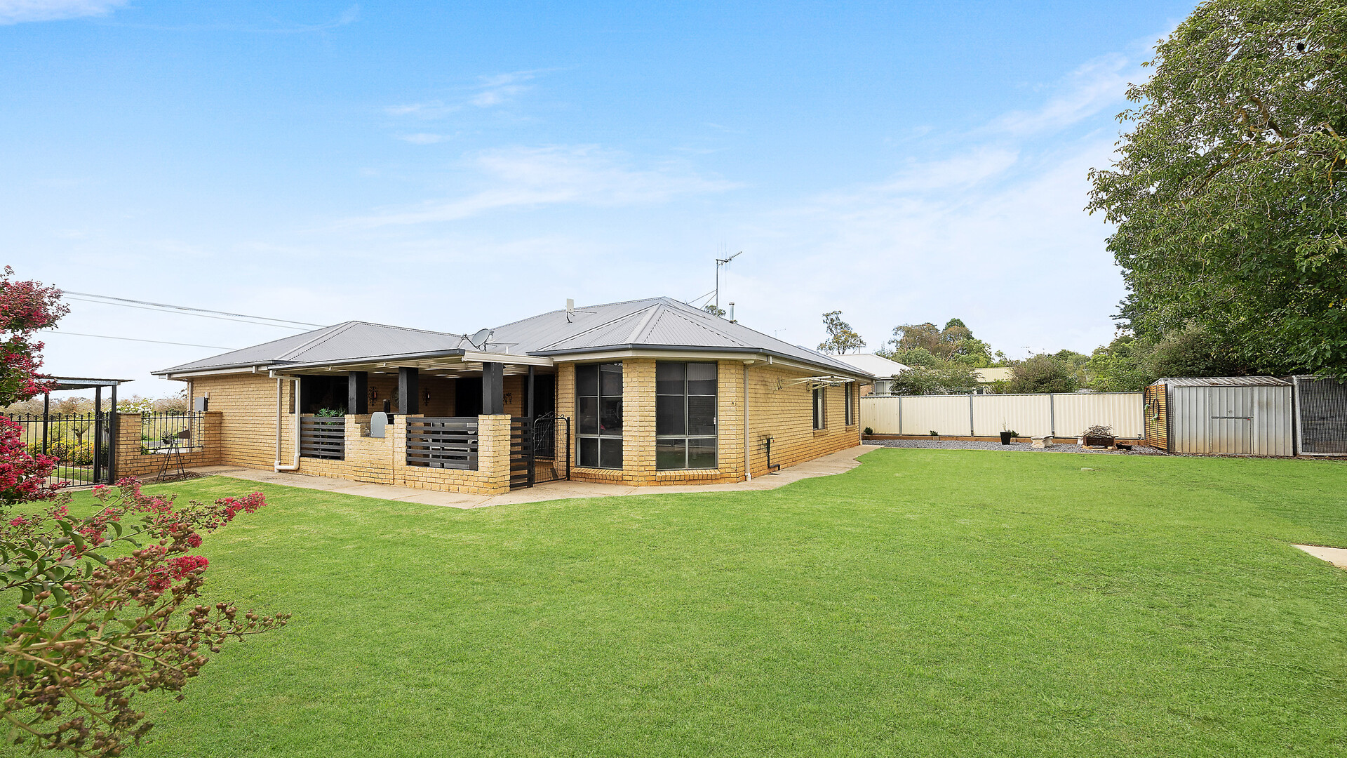 5 Fleet Street, Millthorpe NSW 2798 - photo 9
