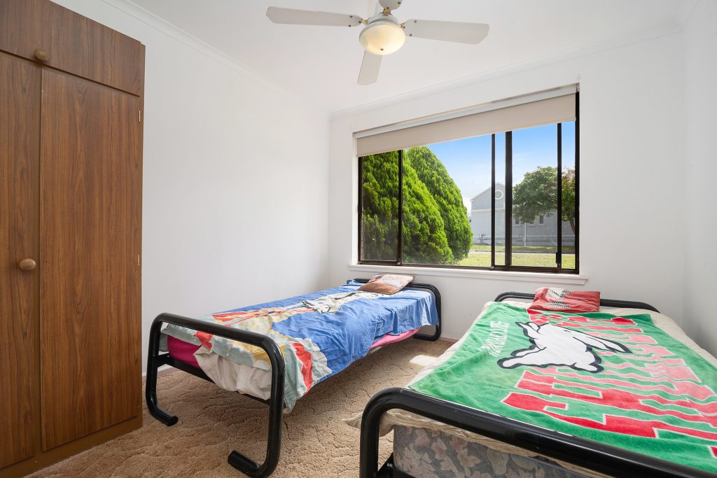 210 Suttor Street, Windradyne NSW 2795 - photo 7