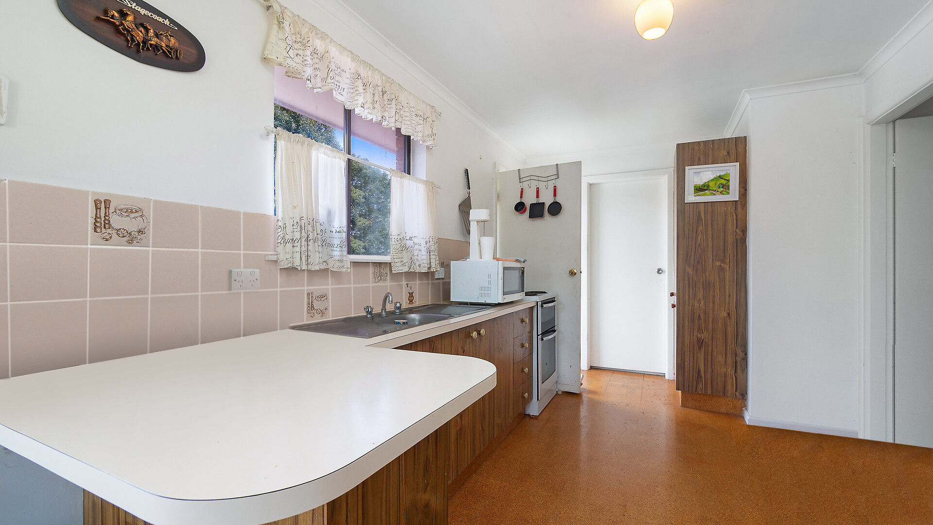 210 Suttor Street, Windradyne NSW 2795 - photo 8