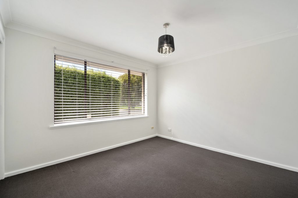 20 Pitta Pitta Place, Orange NSW 2800 - photo 6