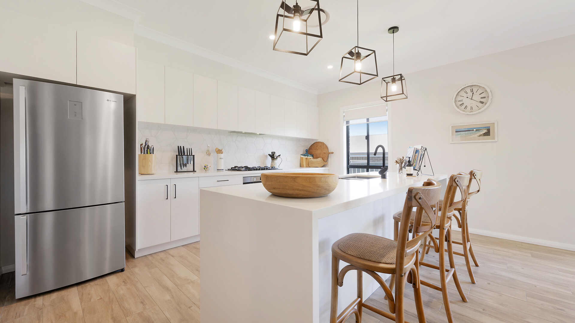 8 Hutchinson Close, Orange NSW 2800 - photo 2