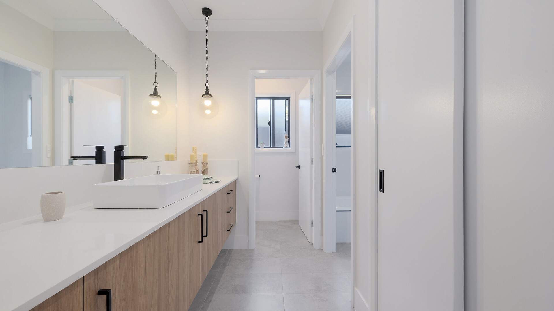 8 Hutchinson Close, Orange NSW 2800 - photo 11