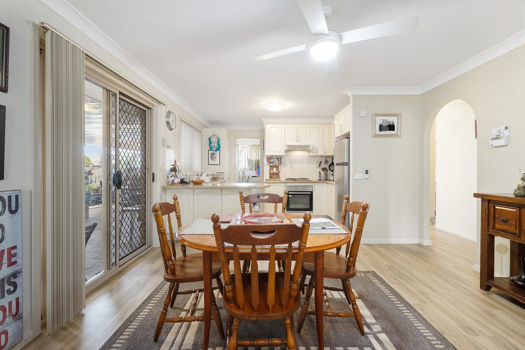 11A Dees Close, Gormans Hill NSW 2795 - photo 4