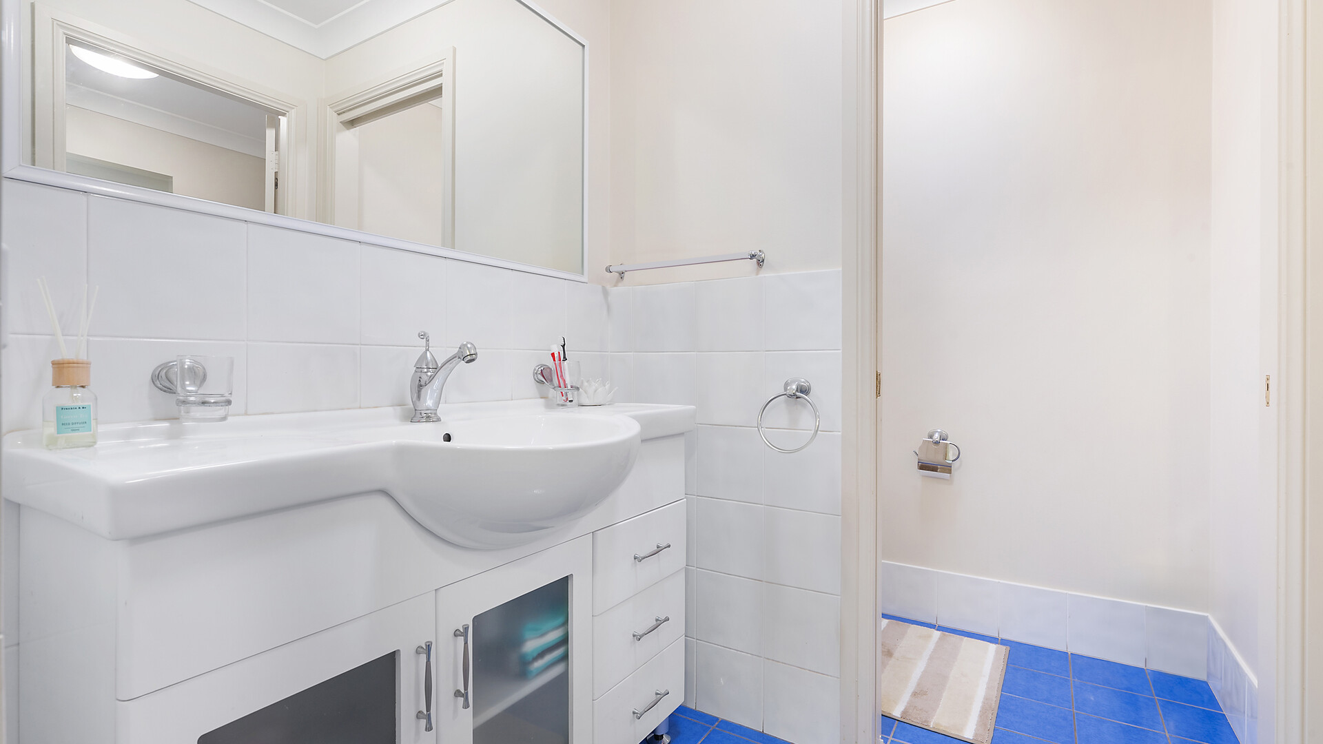 11A Dees Close, Gormans Hill NSW 2795 - photo 8