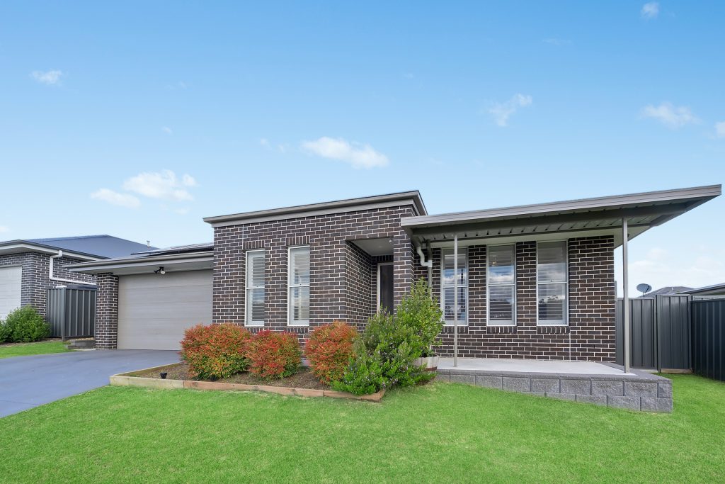 24 Newport Street, Orange NSW 2800 - McGrath Central West