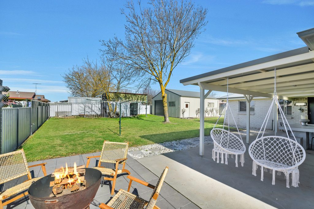 22 Lucknow Street, Spring Hill NSW 2800 - photo 2