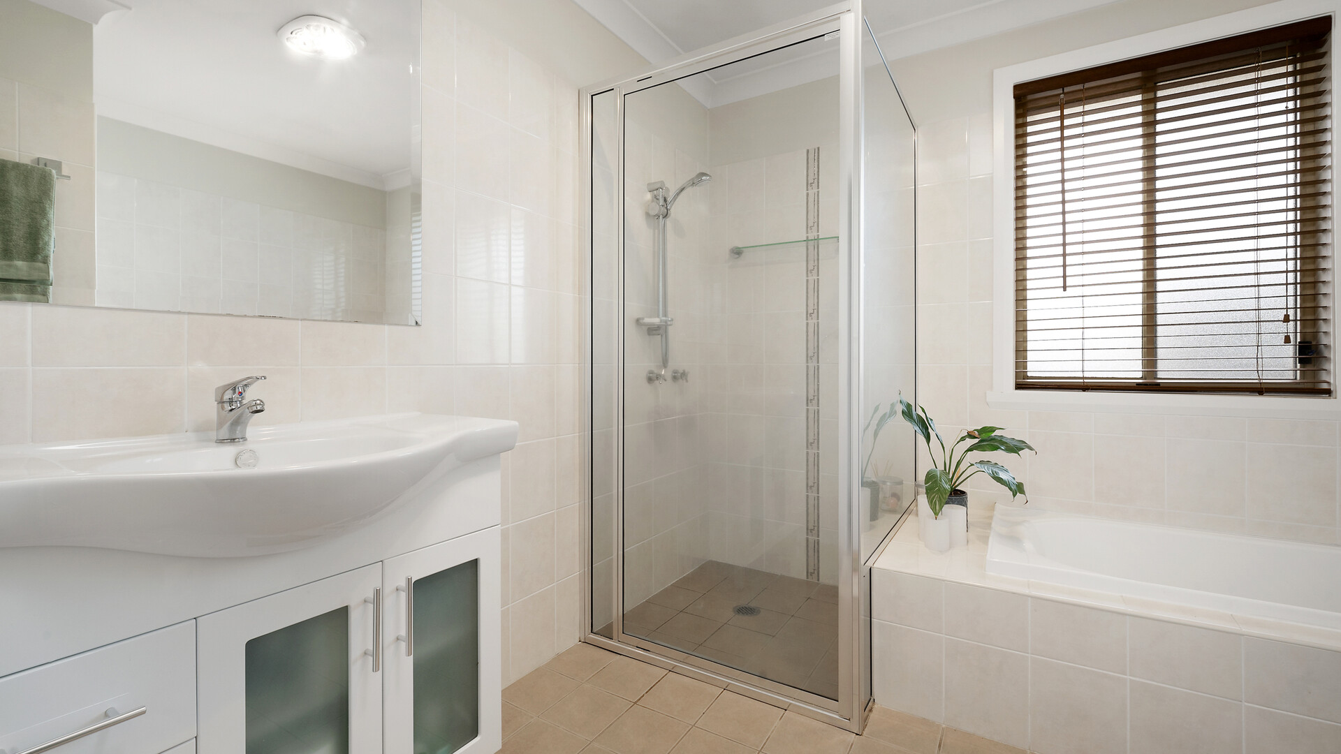 22 Lucknow Street, Spring Hill NSW 2800 - photo 12